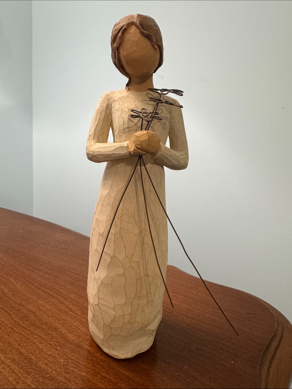 Willow Tree Figurine “Grateful” holding long stemmed flowers by Demdaco